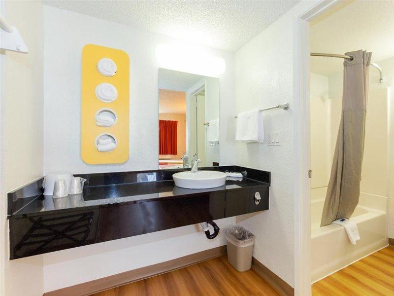 Motel 6 Hayward, Ca- Silicon Valley Gateway Екстериор снимка