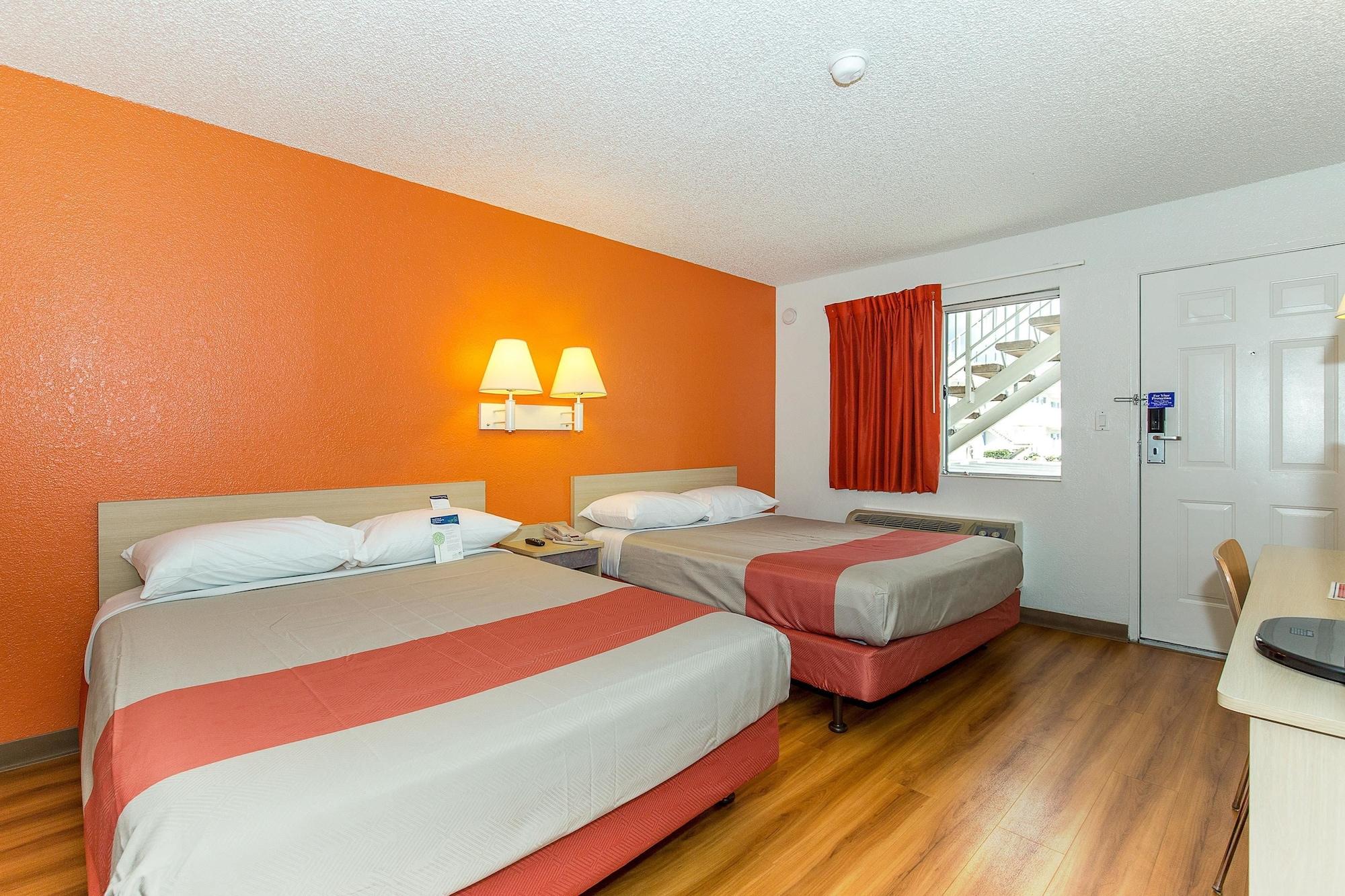 Motel 6 Hayward, Ca- Silicon Valley Gateway Екстериор снимка
