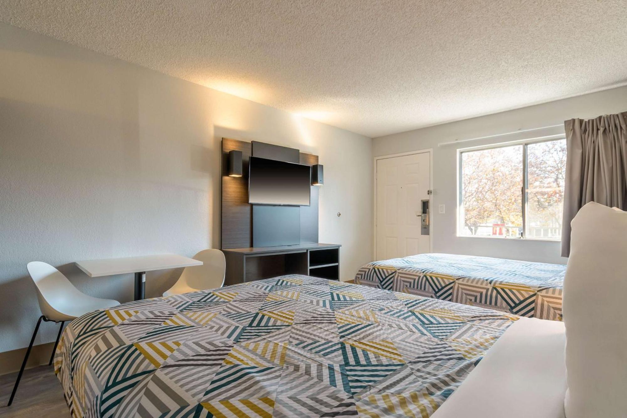 Motel 6 Hayward, Ca- Silicon Valley Gateway Екстериор снимка