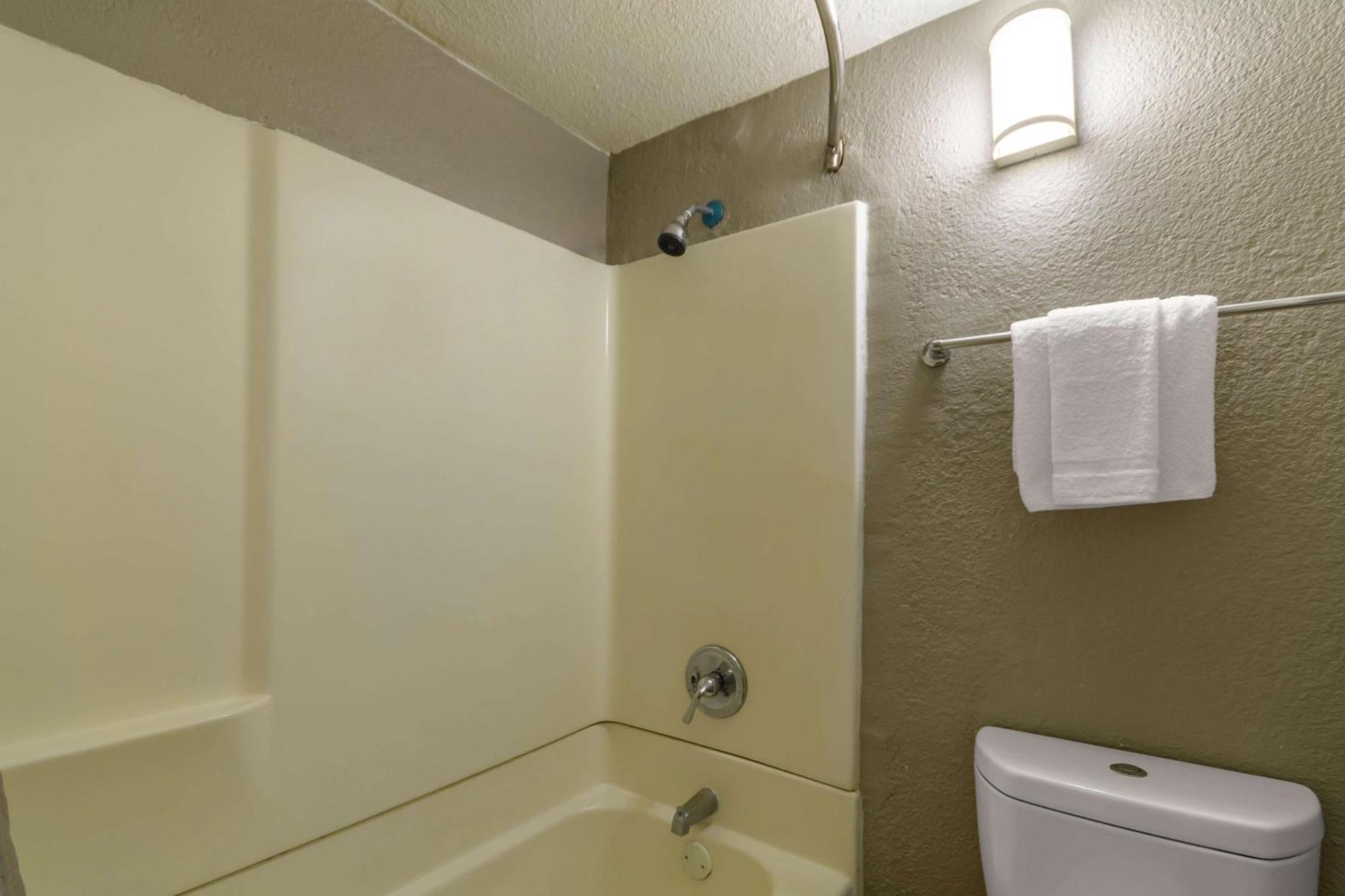 Motel 6 Hayward, Ca- Silicon Valley Gateway Екстериор снимка