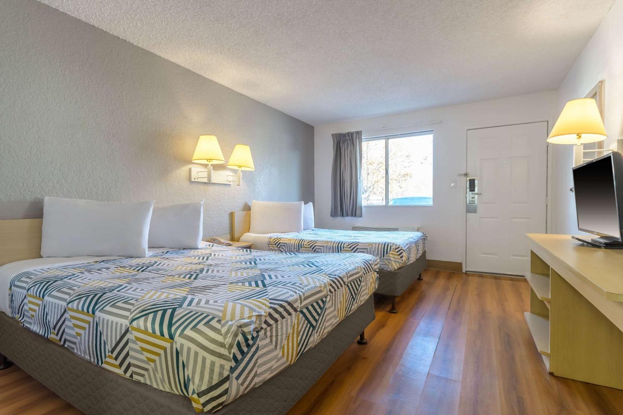 Motel 6 Hayward, Ca- Silicon Valley Gateway Екстериор снимка