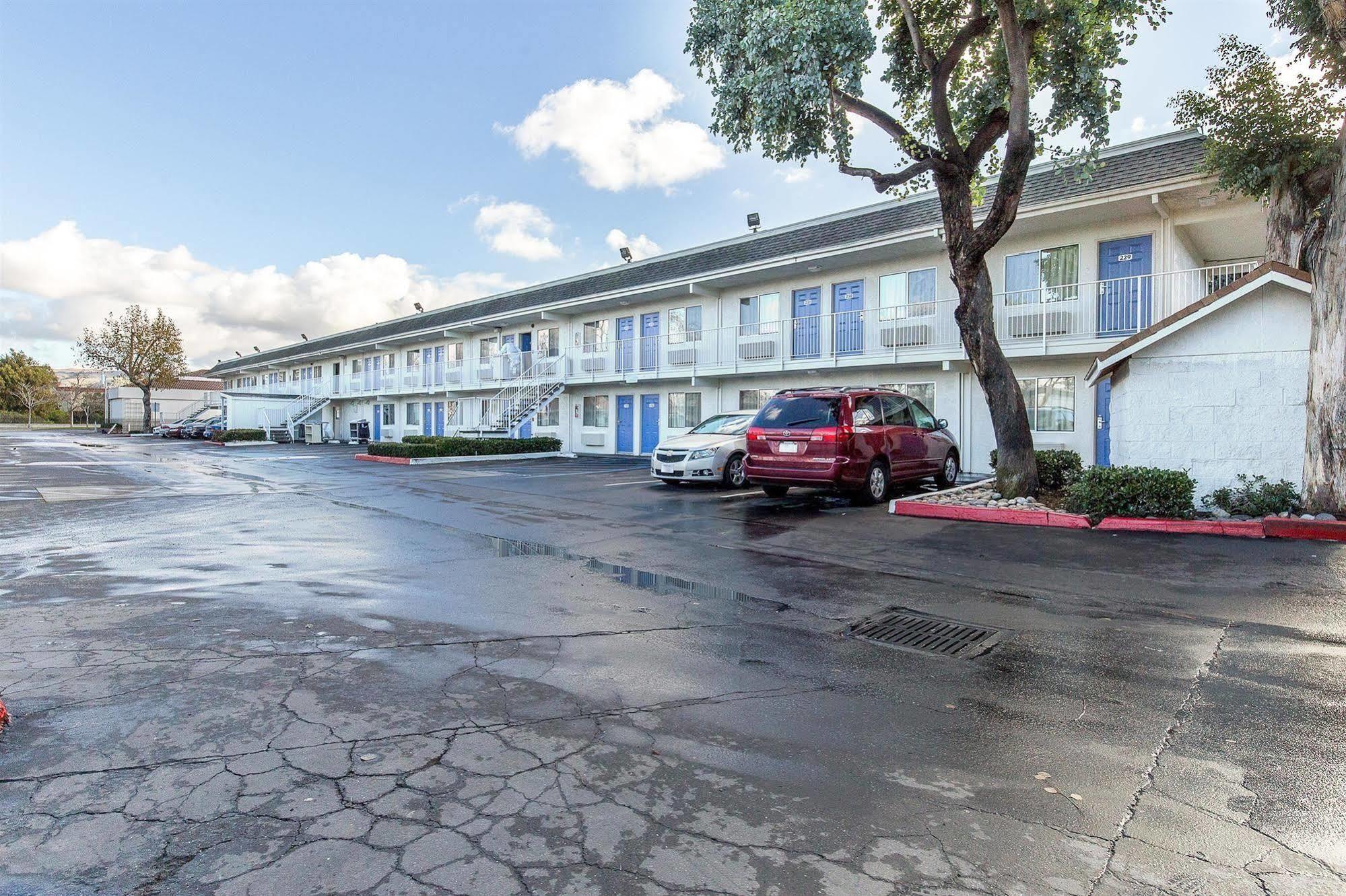 Motel 6 Hayward, Ca- Silicon Valley Gateway Екстериор снимка