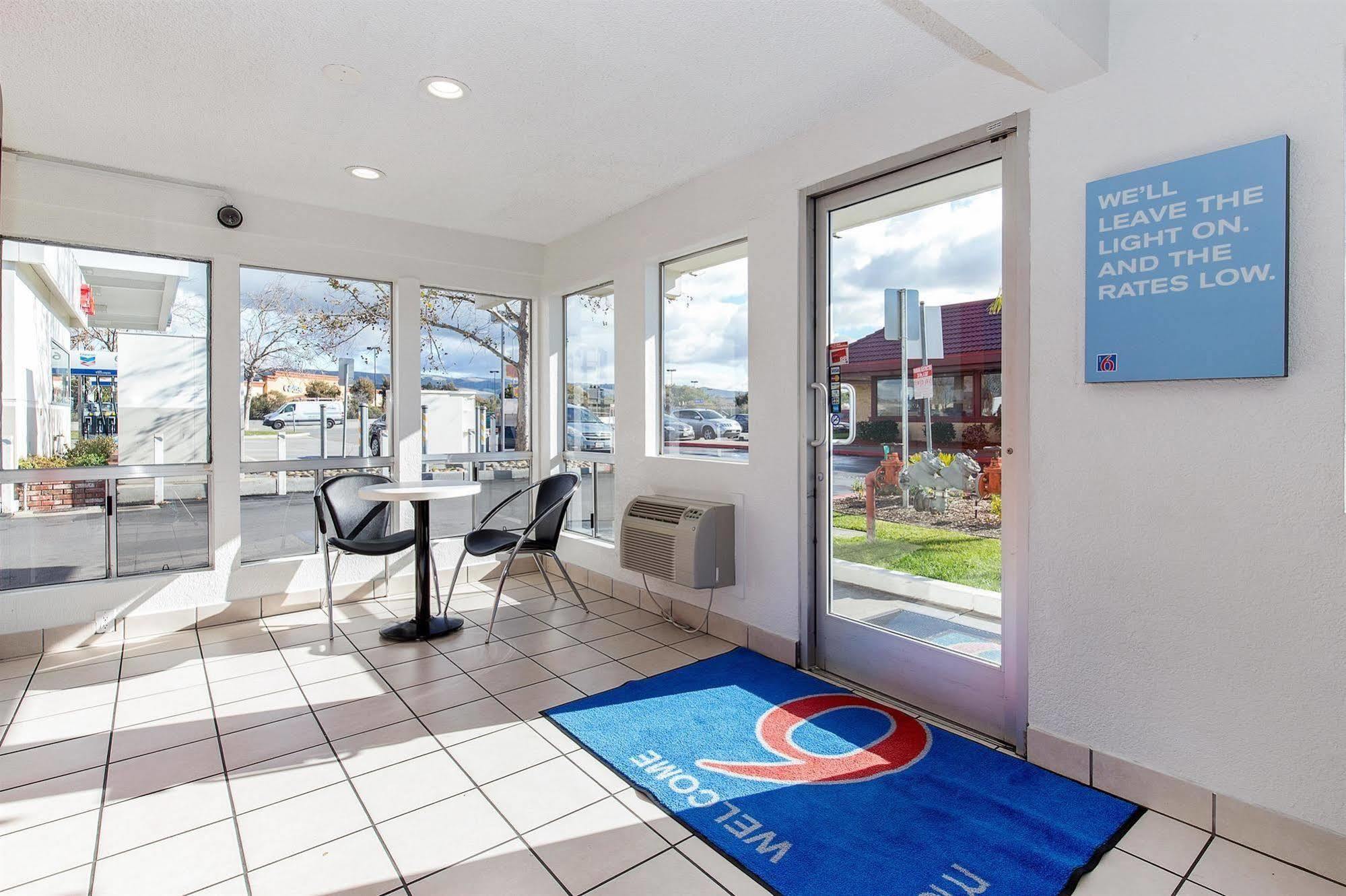 Motel 6 Hayward, Ca- Silicon Valley Gateway Екстериор снимка