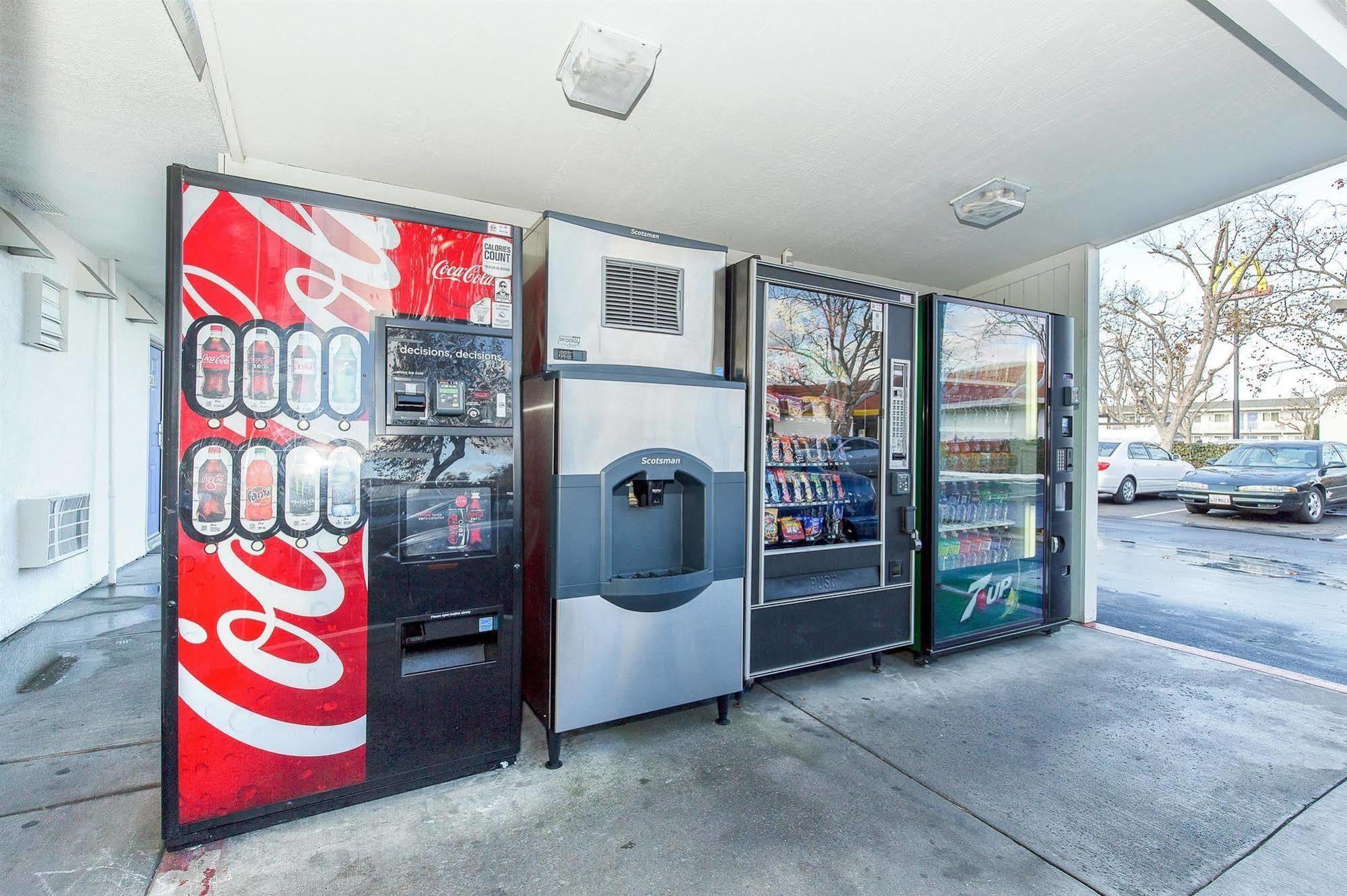 Motel 6 Hayward, Ca- Silicon Valley Gateway Екстериор снимка